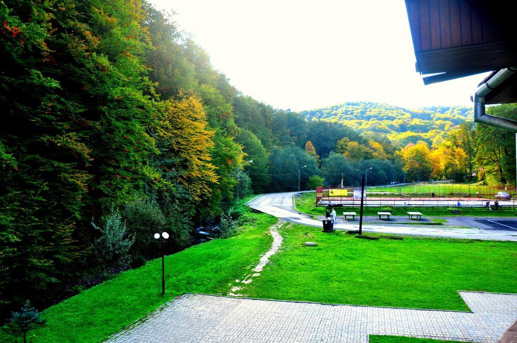 Sonyachna Polyana Hotel Kültér fotó